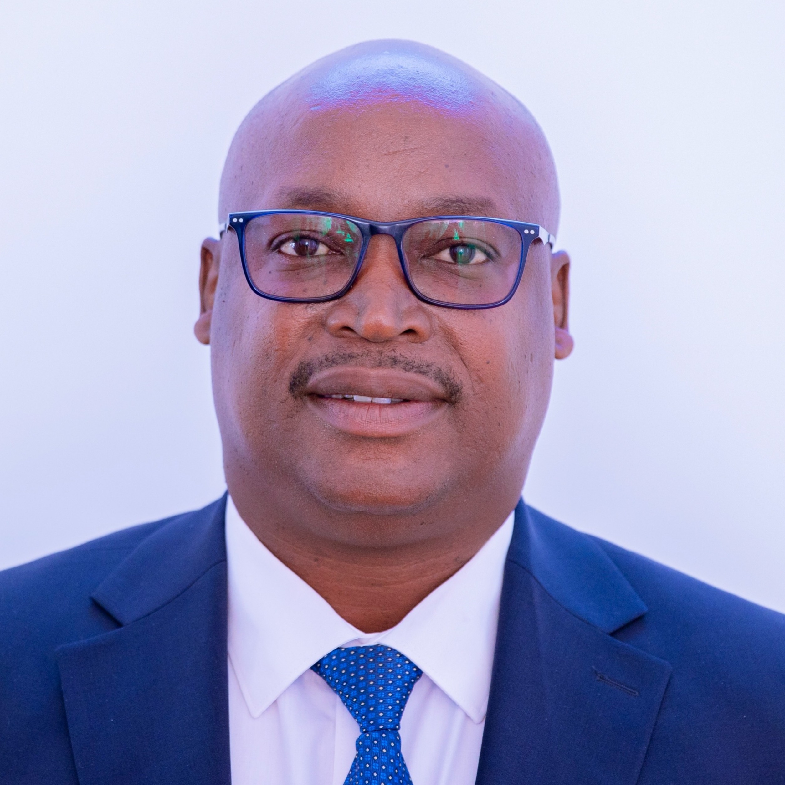 Mhe. Dennis L. Londo