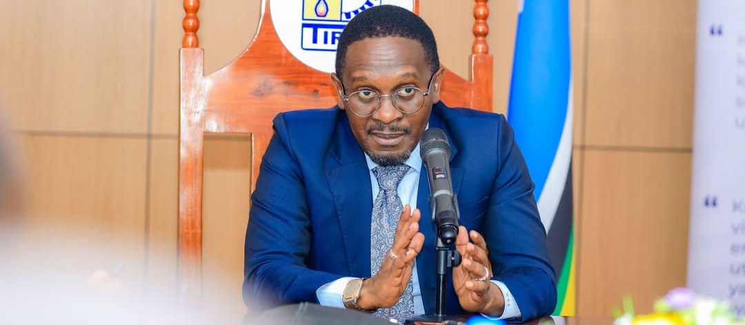 BALOZI SALUM: WATUMISHI WAWE WASAIDIZI WA BIASHARA, SI VIKWAZO